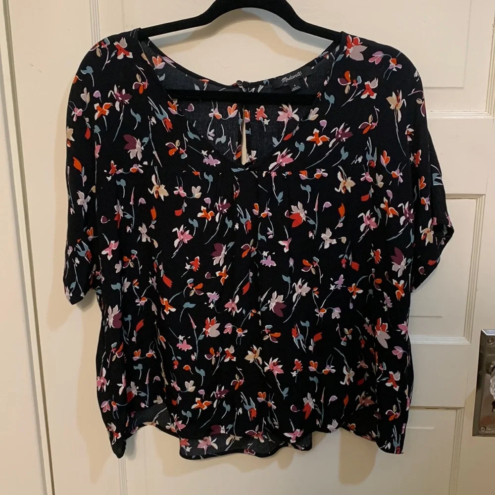 Madewell Drifting Flowers Rhyme Top V Neck in Tossed Floral True Black Sz S - Picture 3 of 10
